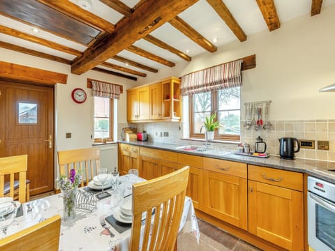 Kitchen/diner | The Lodge - Little Allaston Farm, Lydney