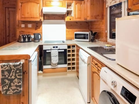 Kitchen Area | Bewick Lodge - Burnside Park - Burnside Park, Keswick