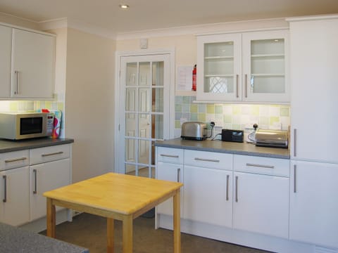 Kitchen | Sea Whispers, Padstow
