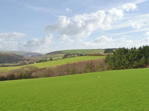 Far-reaching countryside views | Merlin View - Higher Lanvean Farm, St Mawgan, near Newquay