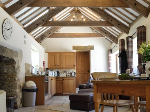 Open plan living space | The Old Wash House, Mevagissey