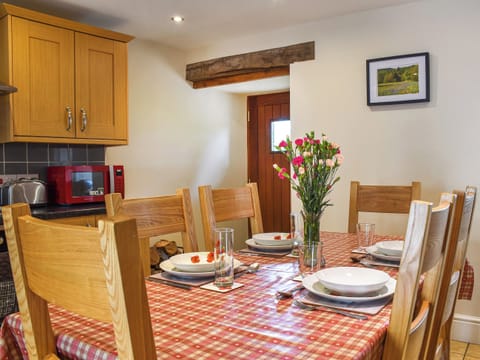 Dining Area | Llandremor Fawr Cottage - Llandremor Fawr Holidays, Pontarddulais