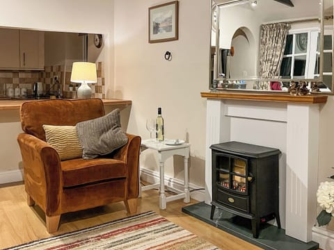 Charming living room | The Farriers - The Abbey Coach House, St. Mary’s Park, Windermere