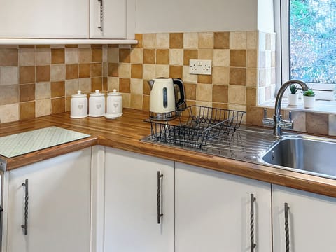 Kitchen | The Farriers - The Abbey Coach House, St. Mary’s Park, Windermere