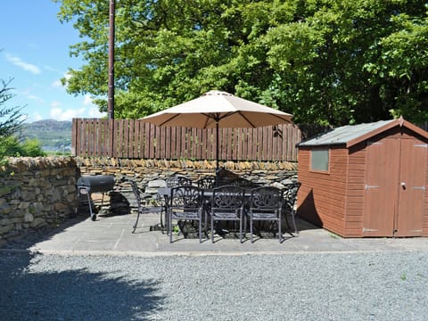 Inviting patio area | Ty Hir - Bwlchgwyn Equestrian Holidays, Arthog, near Fairbourne