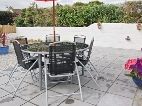 Sitting-out-area | Owls Park, Trelights, nr. Port Isaac