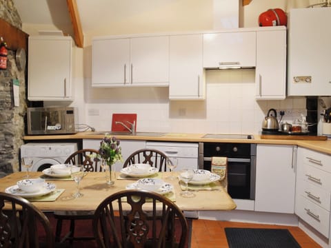 Kitchen/diner | Ford Farm - Gareth, Milton, nr. Tenby