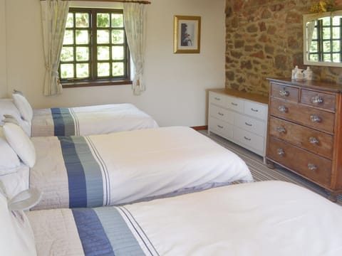 Good sized triple bedroom | The Garden Room - Cobblestones, Marldon, near Paignton
