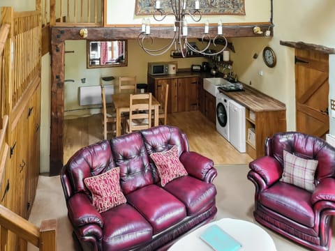 Open plan living space | Lilac Barn - Lilac Barn & Lilac Studio, Newton Reigny