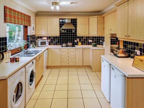 Kitchen | Rowan Cottage, Carrbridge