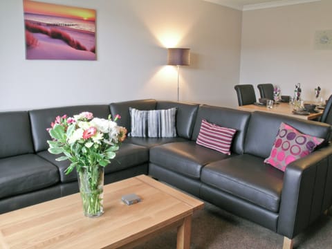 Open plan living/dining room/kitchen | Kerrera View, Oban