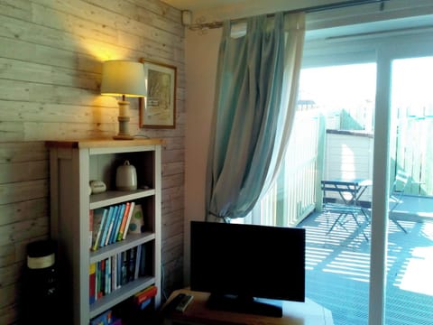 Living room/dining room | Spinney, Seahouses