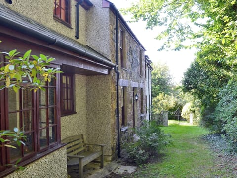 Exterior | Cae Ocyn, Llangaffo, Anglesey