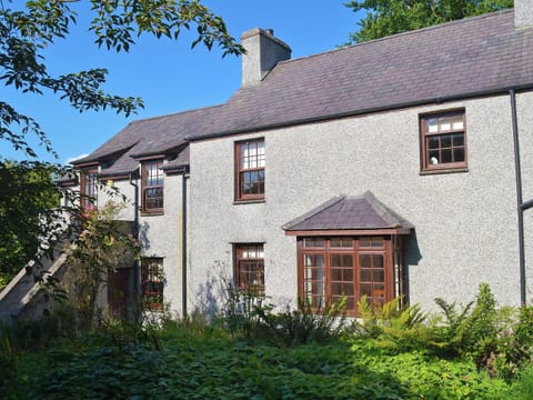 Exterior | Cae Ocyn, Llangaffo, Anglesey