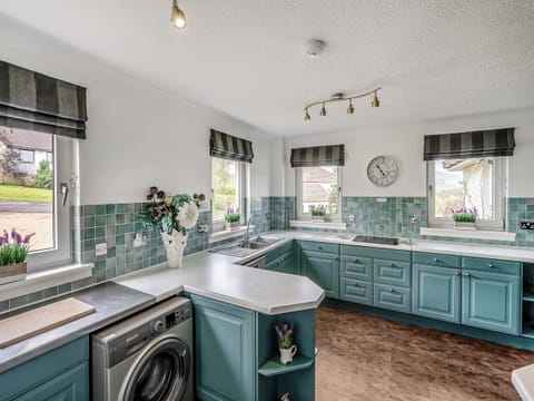 Kitchen | Tigh Na Beannaich, Powmill, near Dollar