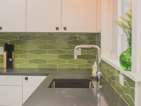 We used many local products, like these Pratt & Larson tiles- handmade in PDX.
