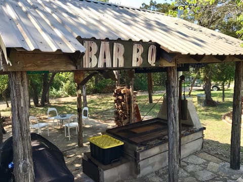 BBQ and grill pit