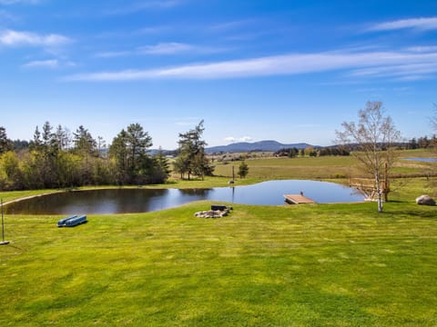 Enjoy the view of San Juan Valley and watch the glowing sunsets from the patio