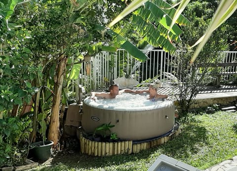 Outdoor spa tub