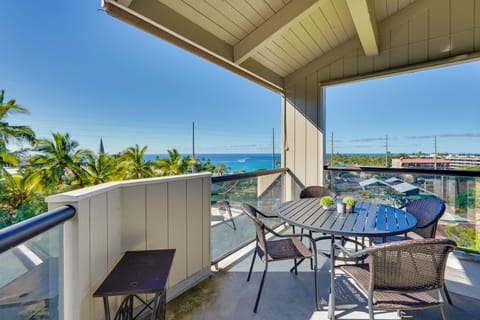 Kailua-Kona Vacation Rental | 2BR | 2BA | 997 Sq Ft | Stairs Required to Access