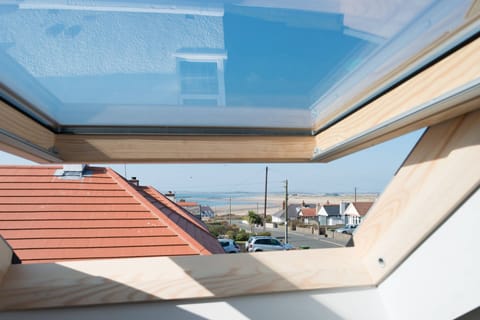 Pen Y Bryn - Sky light view