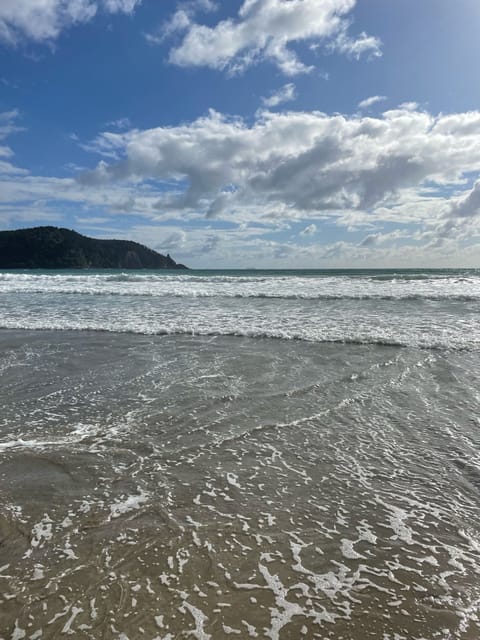 Beach nearby, sun loungers, beach towels