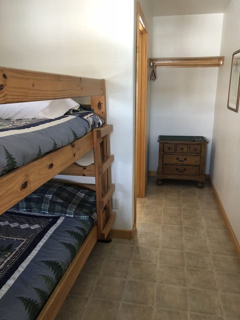 Bedroom #4 and  #5 w/ Twin Bunkbeds separated by wall and connected w/ bathroom