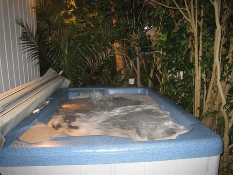 Private Hot Tub. Exclusive Not shared.