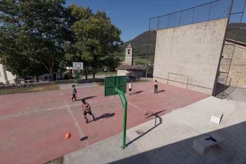 Sport court