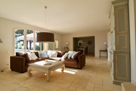 Lovely 6 bedroom villa with panoramic views and big pool House in Vence