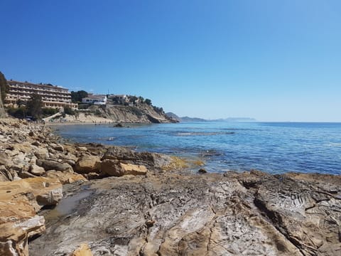 Beach nearby, sun loungers, beach towels