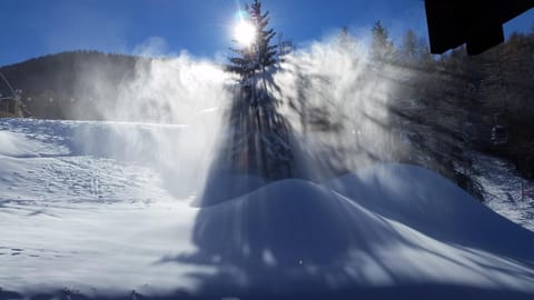 Snow and ski sports