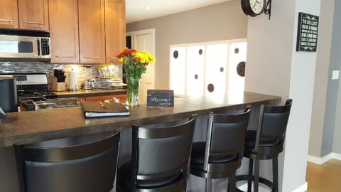 Breakfast Bar Between the Kitchen & the Great Room. Cook & Be Part of the Group!