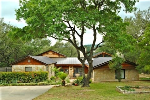 Center Court Yard with native landscaping