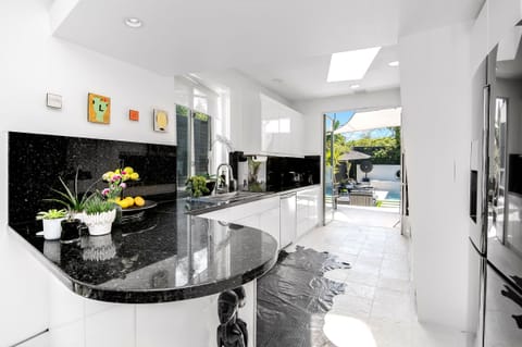 Indoor outdoor Kitchen 
