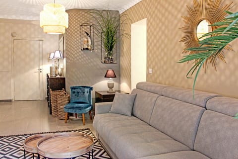 Convertible sofa bed