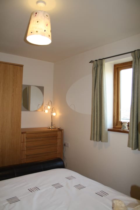 1 bedroom, iron/ironing board, bed sheets, wheelchair access