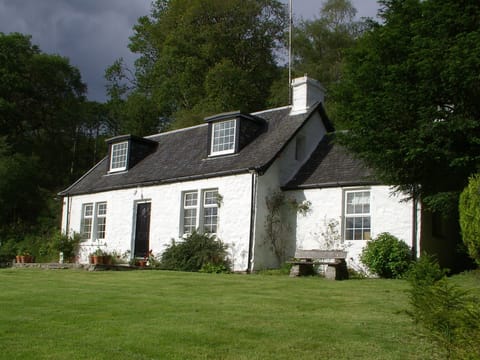Dubh Loch Cottage