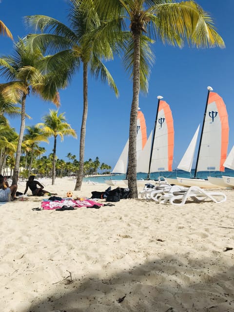 Beach nearby, sun loungers