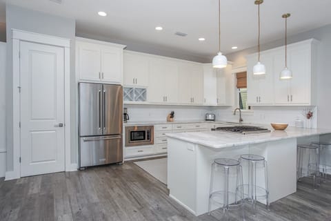 110 Surfer Lane - Seacrest - First Floor - Kitchen