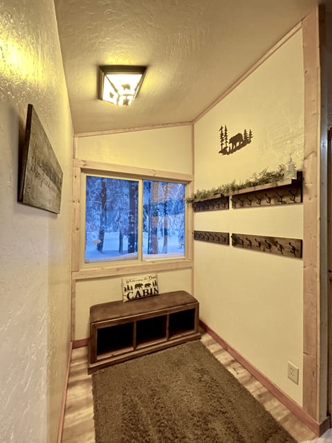 Upstairs Main Entry/Mudroom