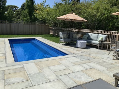 NEW Private heated saltwater pool & firepit. Fully fenced from the house.