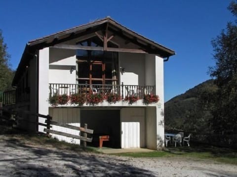 Toki Ona cottage for 22 people | French Basque Country | VacationRenter