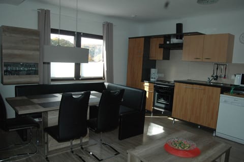 dinette / kitchen