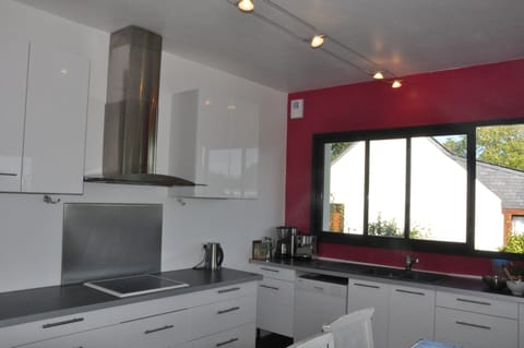 the kitchen is large and very well equiped