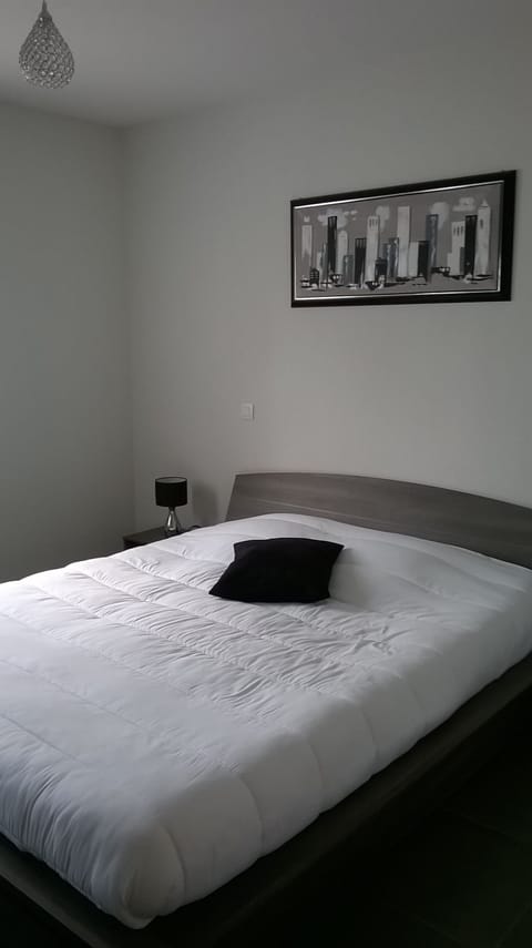 2 bedrooms, iron/ironing board, free WiFi, wheelchair access