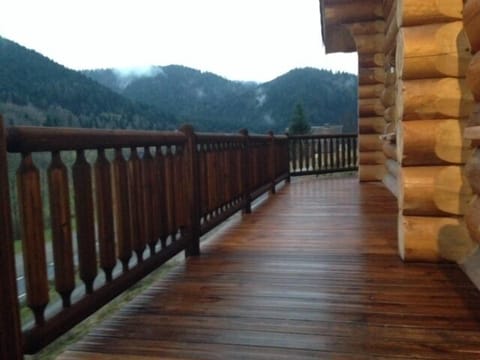 The entrance to your chalet