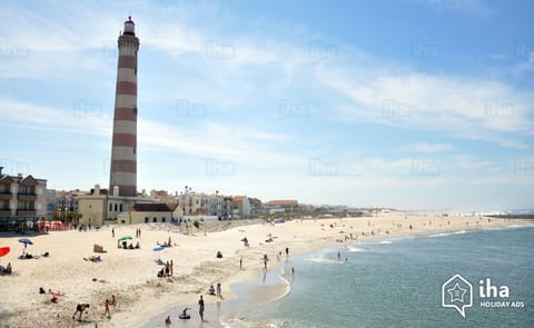 Beach nearby, sun loungers, beach towels