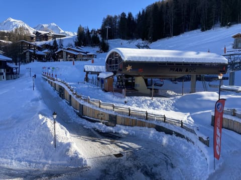 Snow and ski sports