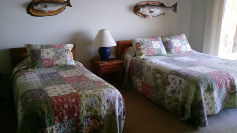 Iron/ironing board, free WiFi, bed sheets, wheelchair access